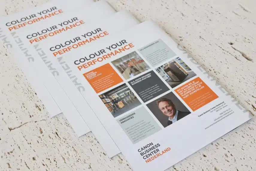 Drie brochures van Canon Business Center Nederland met de titel "Colour Your Performance", vol inspiratie voor zakelijke printoplossingen.