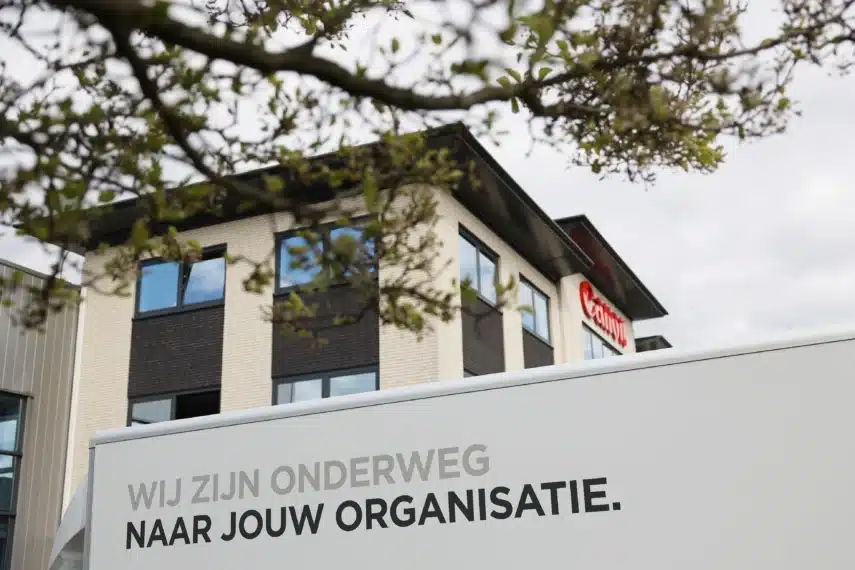 Canon servicewagen onderweg voor printeronderhoud bij een zakelijke klant.